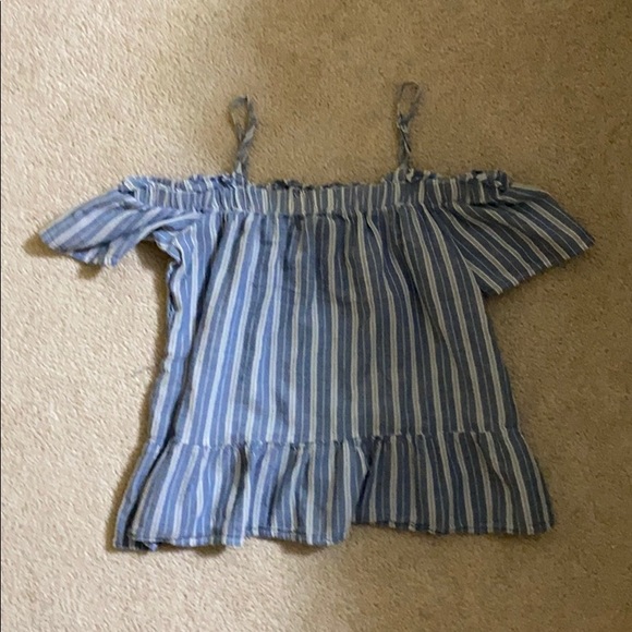 Off the shoulder striped top - Picture 2 of 3
